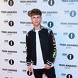 HRVY - Personal / Wish You Were Here (Live at the BBC Radio 1 Teen Awards)
